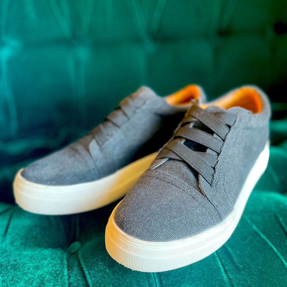 DV by dolce vita pull-on sneakers, charcoal canvas, size 7.5